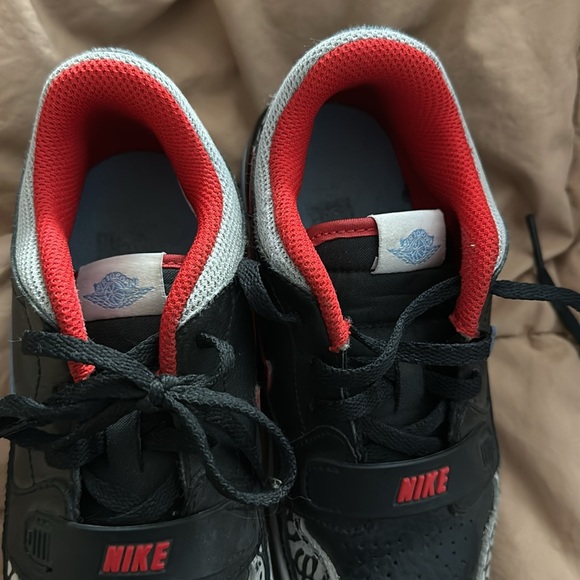 Size 13 boy - Picture 2 of 6